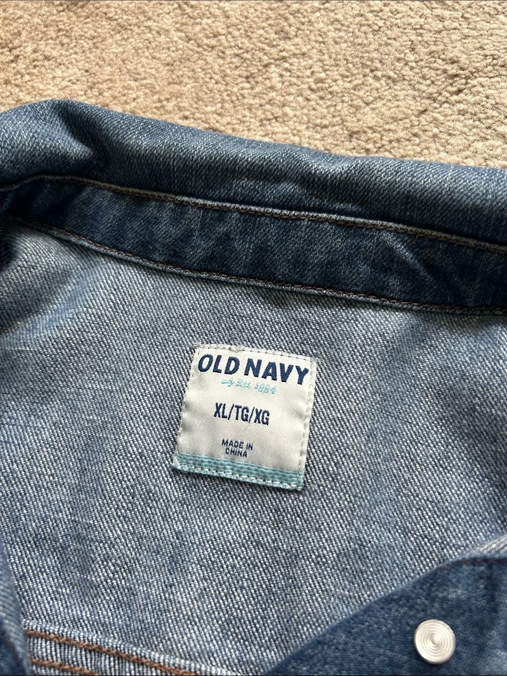 Old Navy Indigo Blue Women's Denim Jacket - Picture 2 of 3